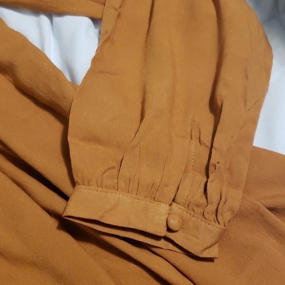 ♥️New boutique lace shoulder top - Picture 11 of 15